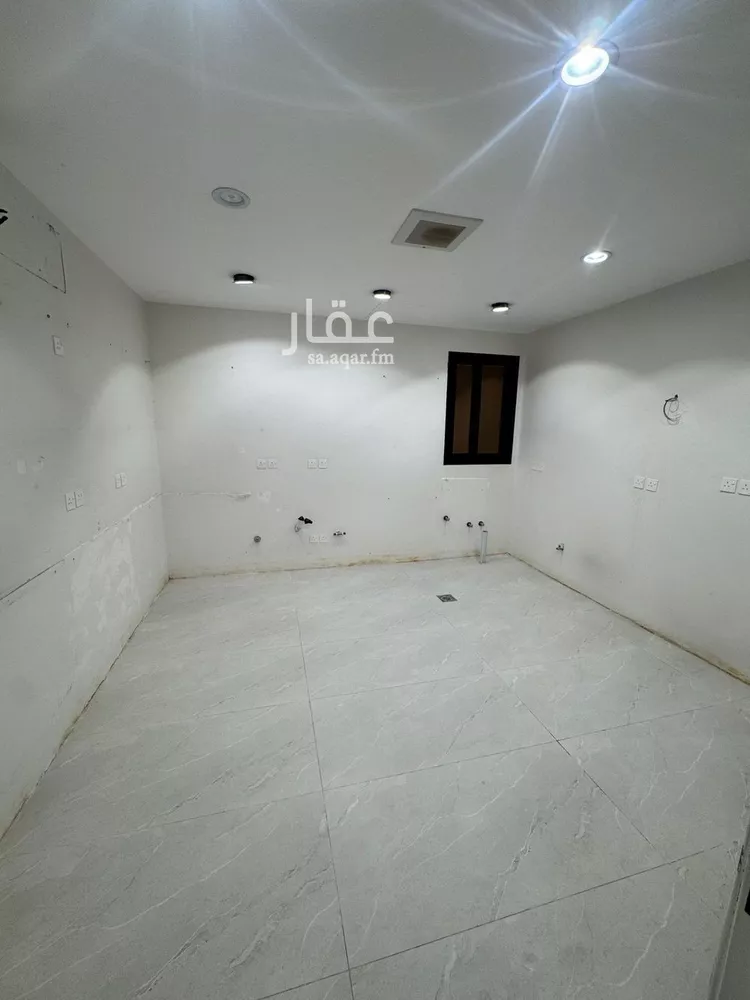 دور للإيجار في شارع عبدالله ابن سعود ابن عبدالعزيز, حي اليرموك, مدينة الرياض, منطقة الرياض 12