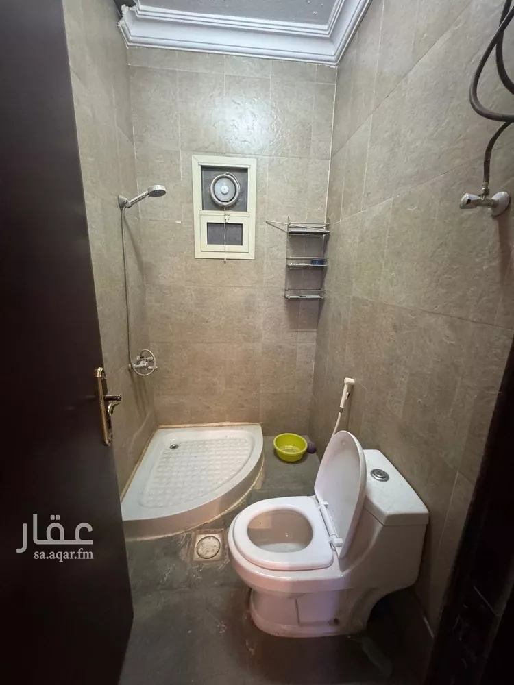 شقة للإيجار في شارع زينب بنت عمر, حي إشبيلية, مدينة الرياض, منطقة الرياض صورة 3