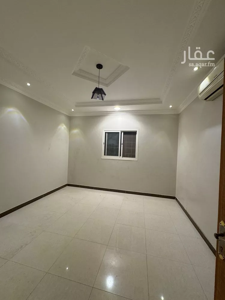 دور للإيجار في شارع زبن بن عمير, حي إشبيلية, مدينة الرياض, منطقة الرياض صورة 3