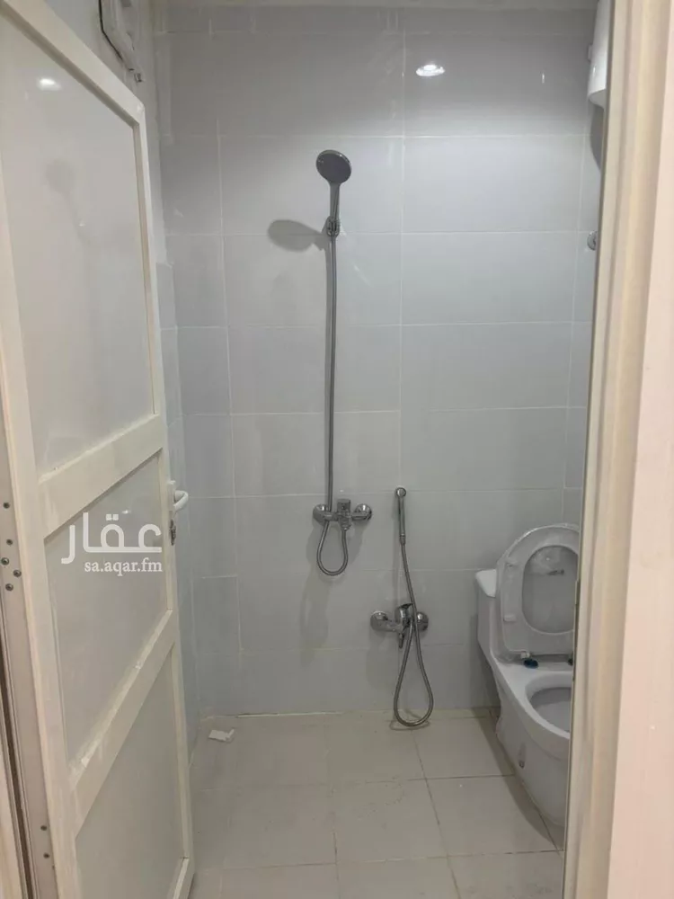 شقة للإيجار في شارع الفضائل, حي إشبيلية, مدينة الرياض, منطقة الرياض صورة 3
