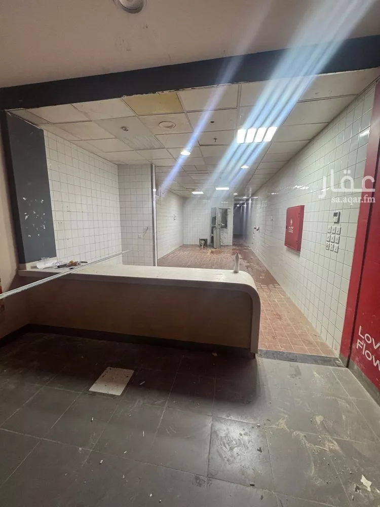 محل للإيجار في شارع الامام عبدالله بن سعود بن عبدالعزيز الفرعى, حي اليرموك, مدينة الرياض, منطقة الرياض صورة 2