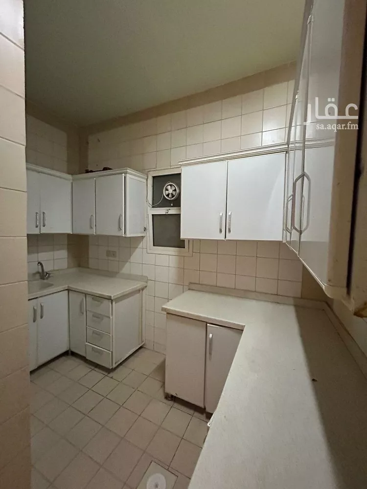 شقة للإيجار في شارع مسعود بن مضيان, حي إشبيلية, مدينة الرياض, منطقة الرياض