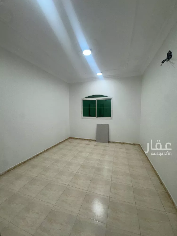 شقة للإيجار في شارع عبدالله بن قيس, حي إشبيلية, مدينة الرياض, منطقة الرياض صورة 3