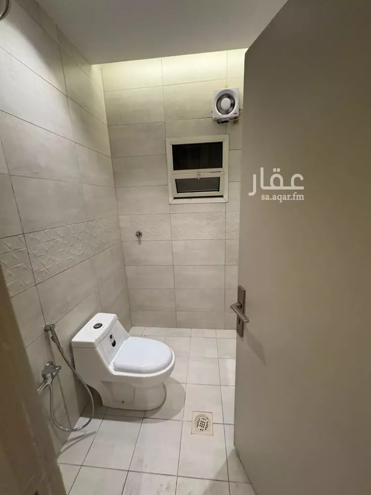 Floor for Rent in Riyadh Ishbiliyah 7