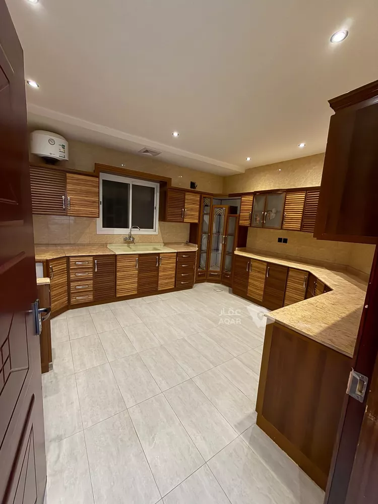 شقة للإيجار في شارع جبل الأرام, حي إشبيلية, مدينة الرياض, منطقة الرياض