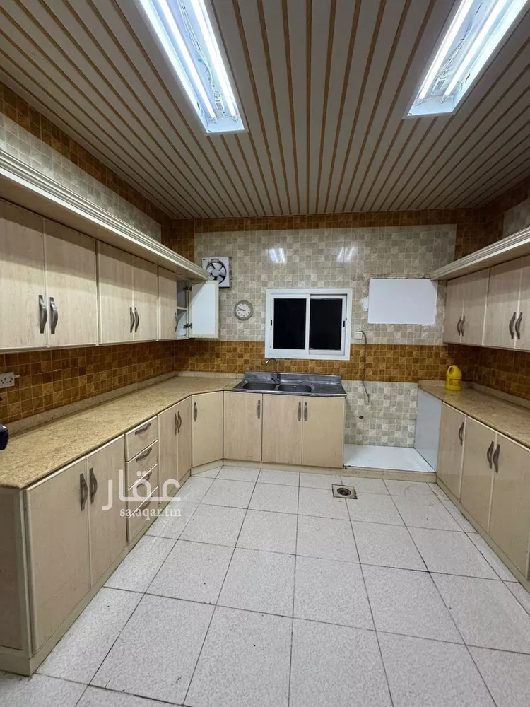 شقة للإيجار في شارع الغراره, حي إشبيلية, مدينة الرياض, منطقة الرياض صورة 2