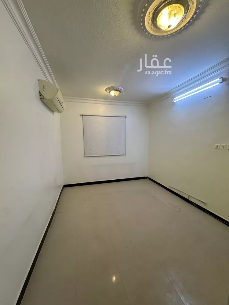 شقة للإيجار في شارع زينب بنت عمر, حي إشبيلية, مدينة الرياض, منطقة الرياض صورة 2