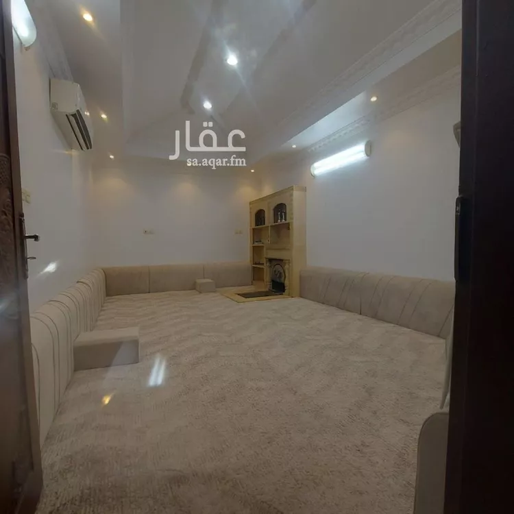 دور للإيجار في شارع الظهران, حي إشبيلية, مدينة الرياض, منطقة الرياض صورة 3