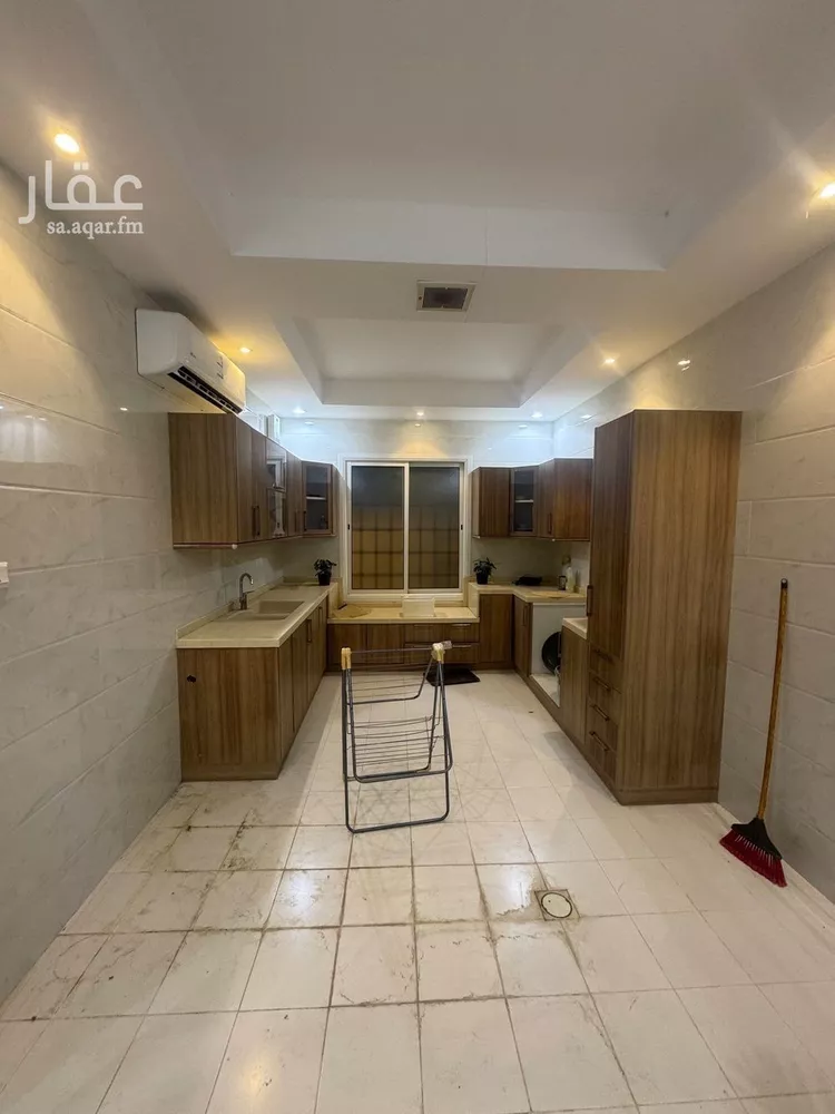 شقة للإيجار في شارع شهيد الدين ثم الوطن عايض عوض الحربي, حي الشهداء, مدينة الرياض, منطقة الرياض