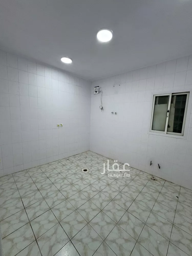 شقة للإيجار في شارع زينب بنت عمر, حي إشبيلية, مدينة الرياض, منطقة الرياض صورة 5