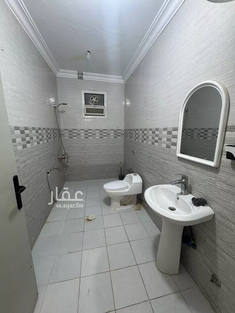 شقة للإيجار في شارع جبل الأرام, حي إشبيلية, مدينة الرياض, منطقة الرياض 7