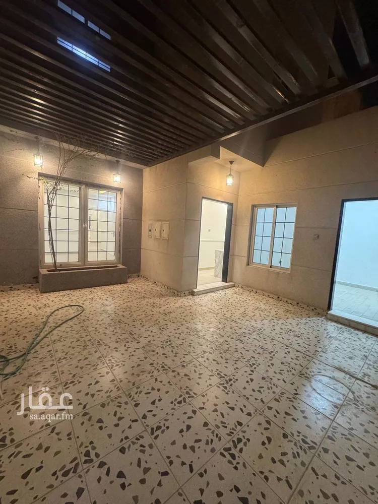Floor for Rent in Riyadh Ghirnatah