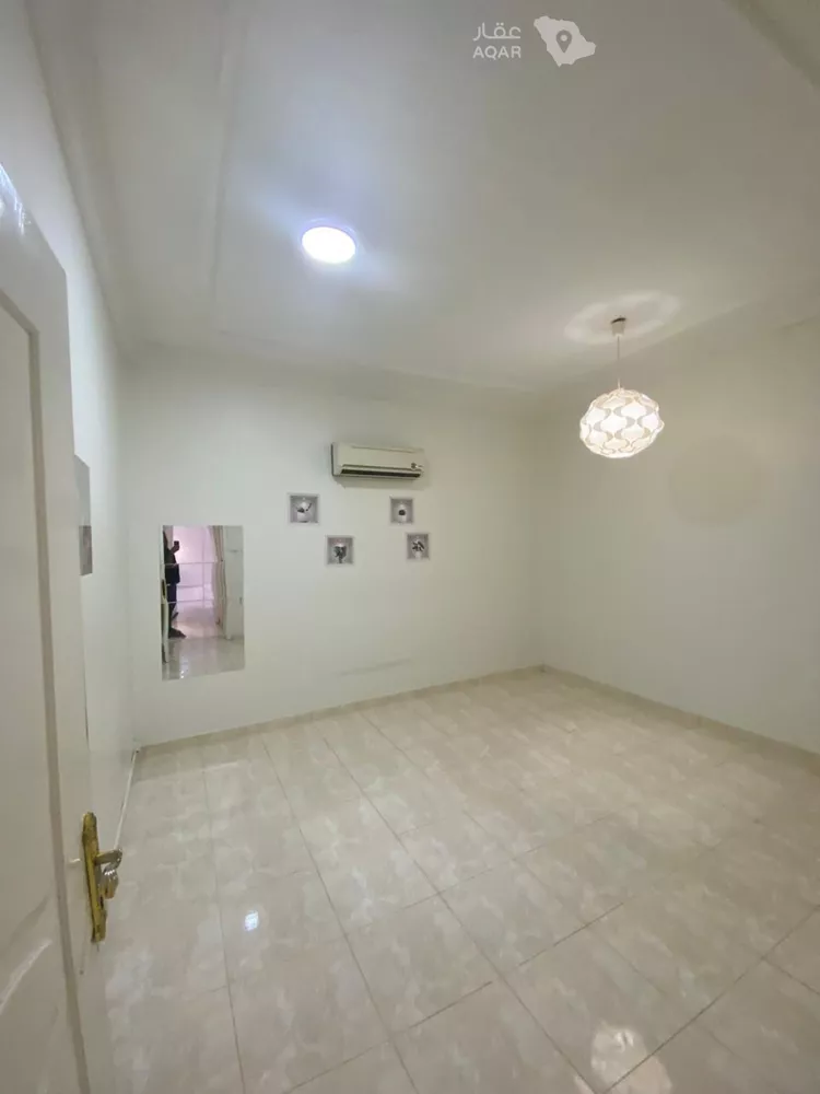 شقة للإيجار في شارع عبدالله بن قيس, حي إشبيلية, مدينة الرياض, منطقة الرياض 14
