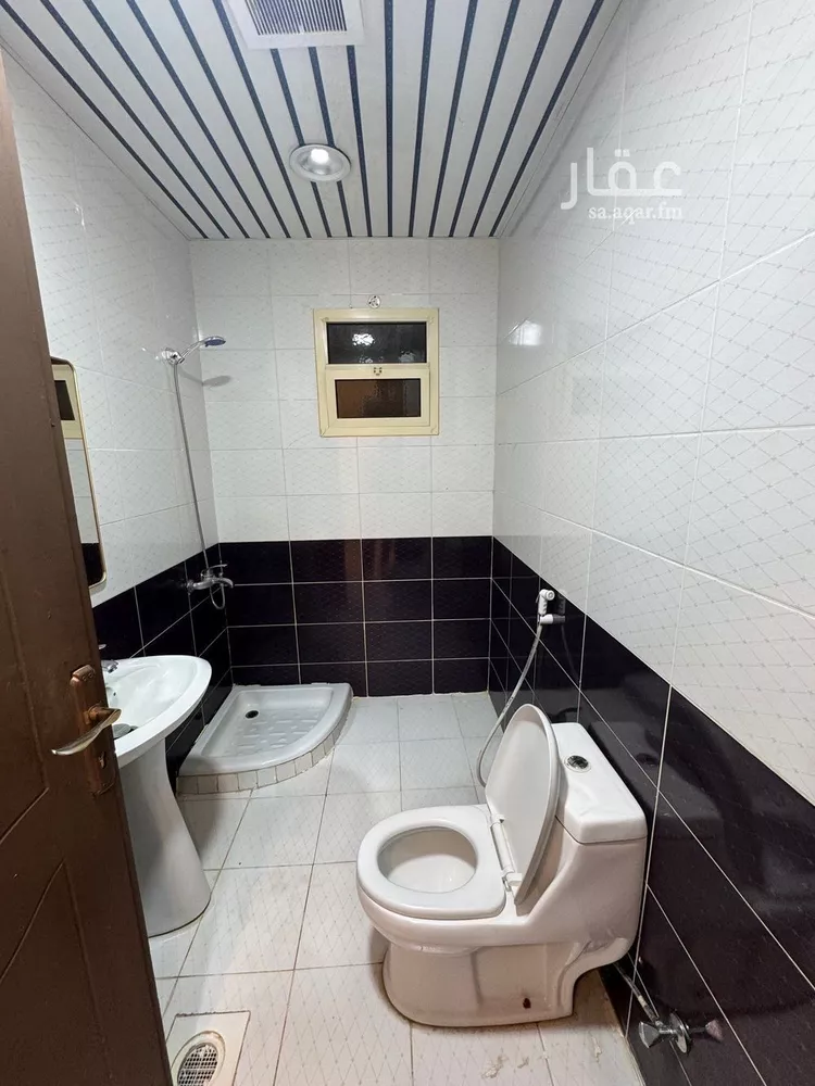 شقة للإيجار في شارع أحمد بن قاسم, حي إشبيلية, مدينة الرياض, منطقة الرياض صورة 5