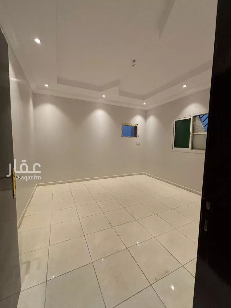 شقة للإيجار في شارع عبدالله بن قيس, حي إشبيلية, مدينة الرياض, منطقة الرياض صورة 5