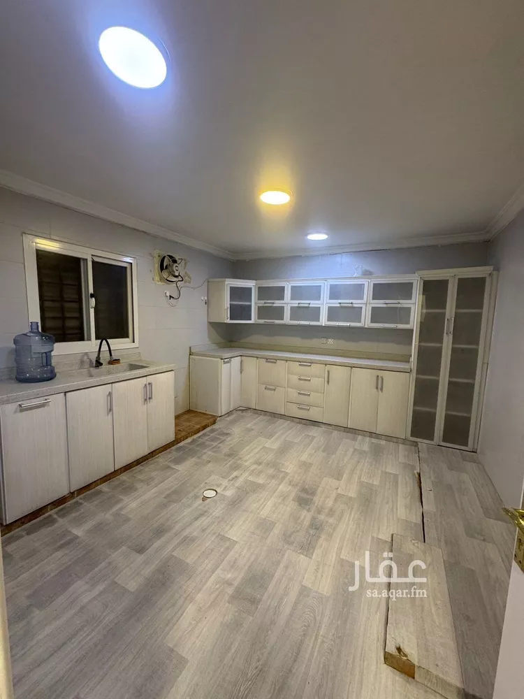 شقة للإيجار في شارع قلعة الفسطاط, حي إشبيلية, مدينة الرياض, منطقة الرياض