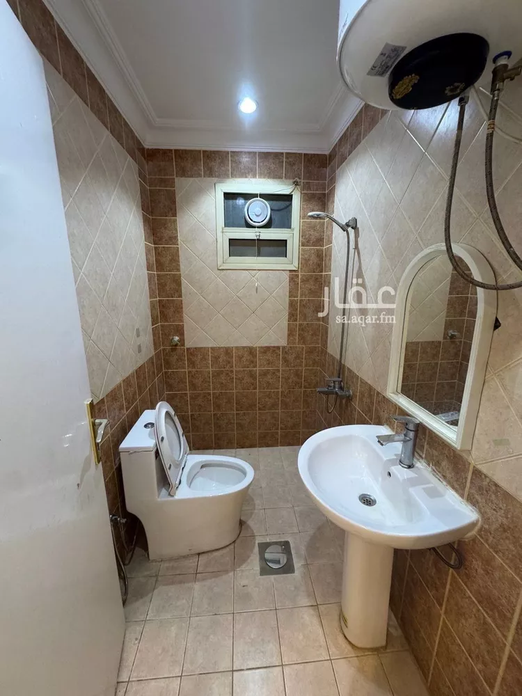 شقة للإيجار في شارع جبل الأرام, حي إشبيلية, مدينة الرياض, منطقة الرياض صورة 3