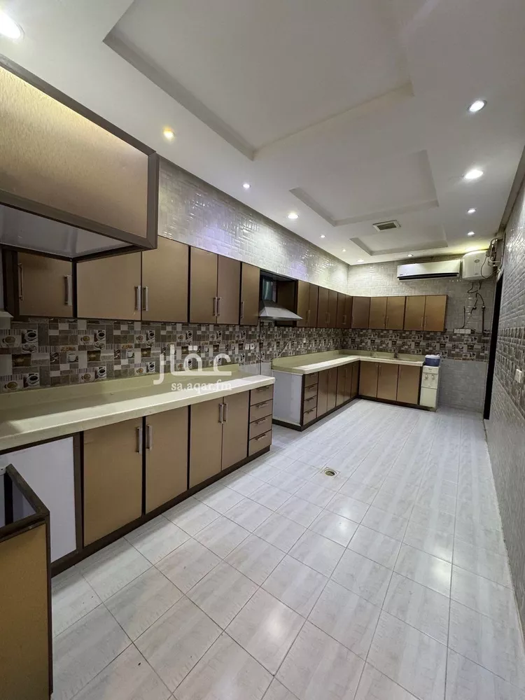 شقة للإيجار في شارع الغريسة, حي إشبيلية, مدينة الرياض, منطقة الرياض صورة 2