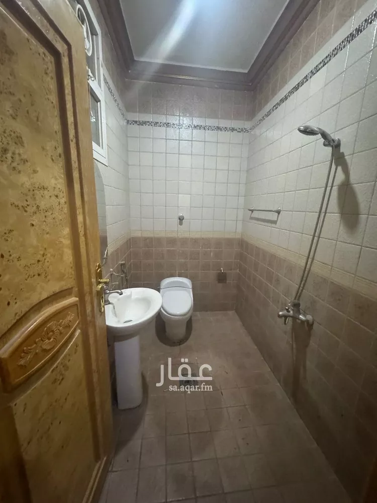 شقة للإيجار في شارع علي بن أحمد بن يعيش, حي إشبيلية, مدينة الرياض, منطقة الرياض صورة 4