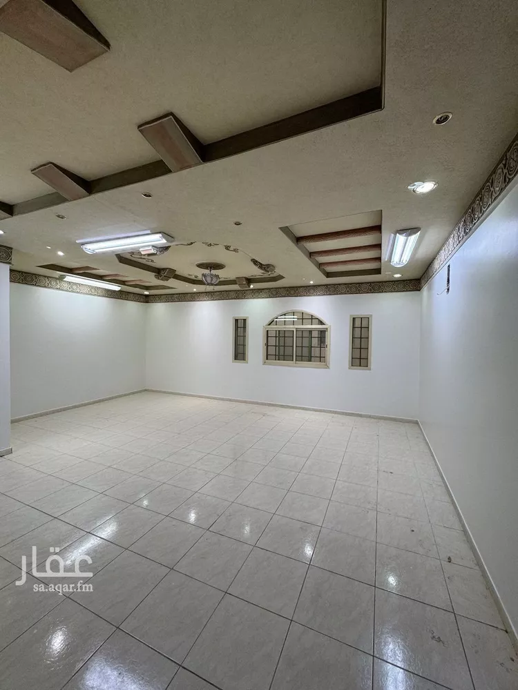 Floor for Rent in Riyadh Ishbiliyah