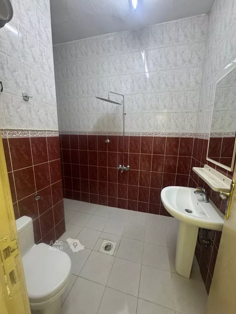 شقة للإيجار في شارع الفضائل, حي إشبيلية, مدينة الرياض, منطقة الرياض 4