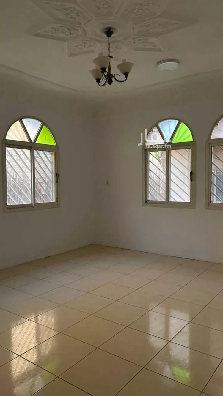 Floor for Rent in Dhahran Dana Al Shamaliah صورة 2