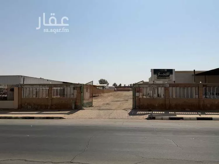 مستودع للإيجار في شارع طريق الملك عبدالعزيز, حي الخزامى, مدينة عنيزة, منطقة القصيم