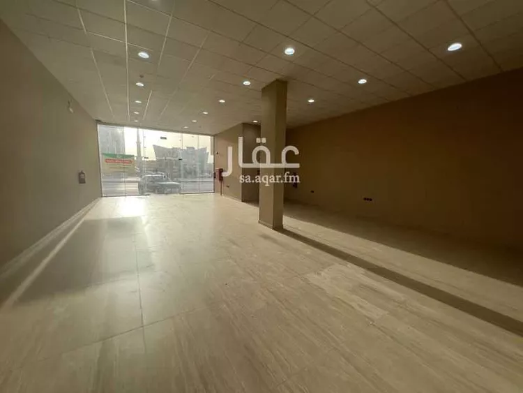 محل للإيجار في شارع طريق الملك عبدالعزيز, حي الصالحية, مدينة عنيزة, منطقة القصيم صورة 4