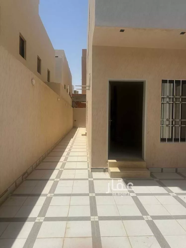 Floor for Rent in Riyadh Tuwaiq 12