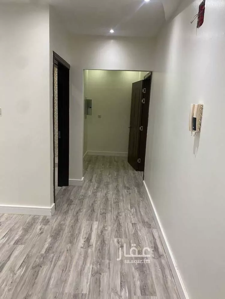 شقة للإيجار في شارع سكاكا, حي ظهرة لبن, مدينة الرياض, منطقة الرياض