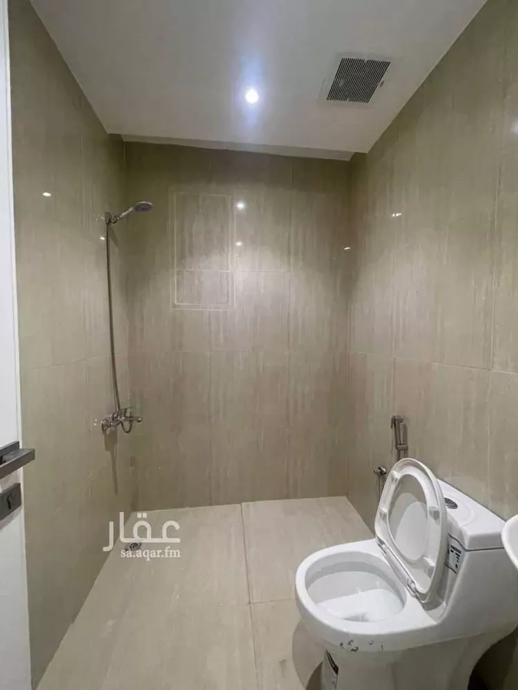 شقة للإيجار في شارع الجمازية, حي إشبيلية, مدينة الرياض, منطقة الرياض صورة 2