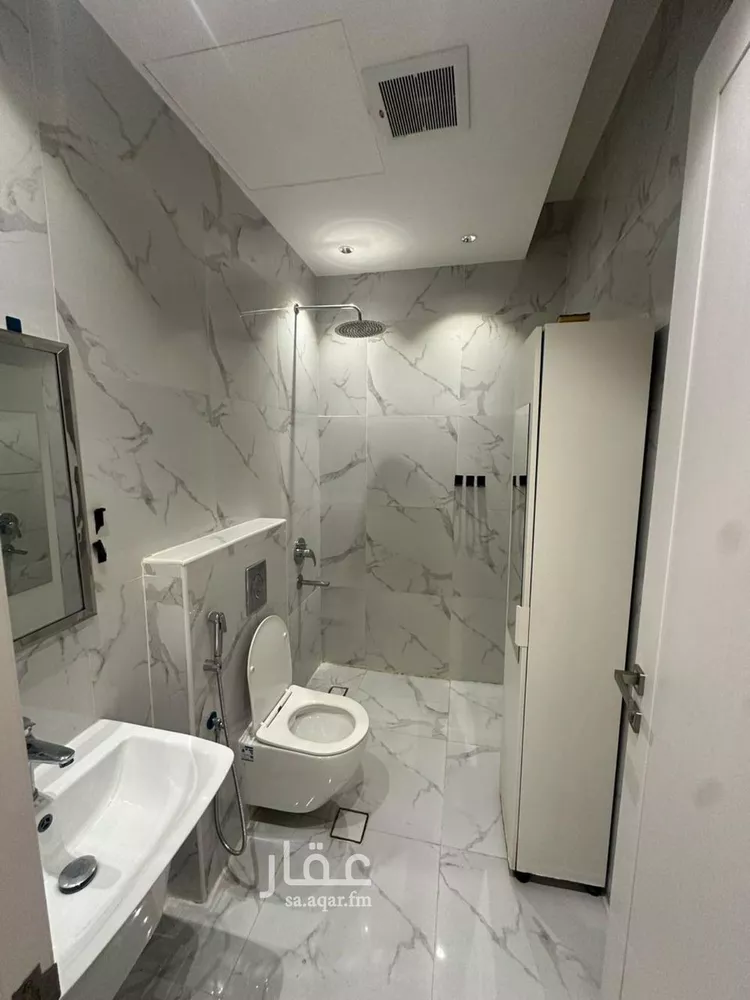 شقة للإيجار في شارع رقم 205, حي الملقا, مدينة الرياض, منطقة الرياض صورة 3