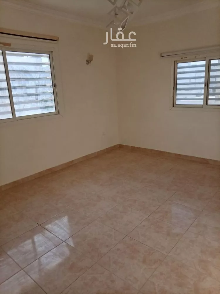 فيلا للإيجار في شارع عبدالرحمن بن هرمز, حي العارض, مدينة الرياض, منطقة الرياض صورة 2