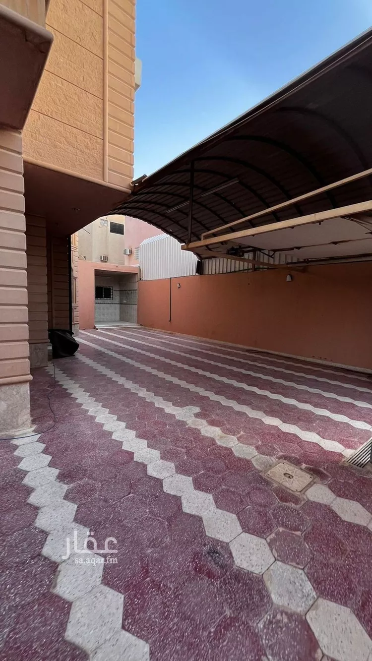 فيلا للبيع في شارع الغريسة, حي إشبيلية, مدينة الرياض, منطقة الرياض صورة 4