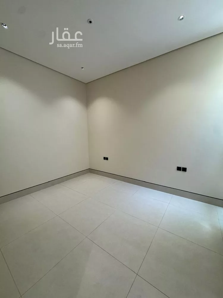 Floor for Rent in Riyadh Al Wadi 19