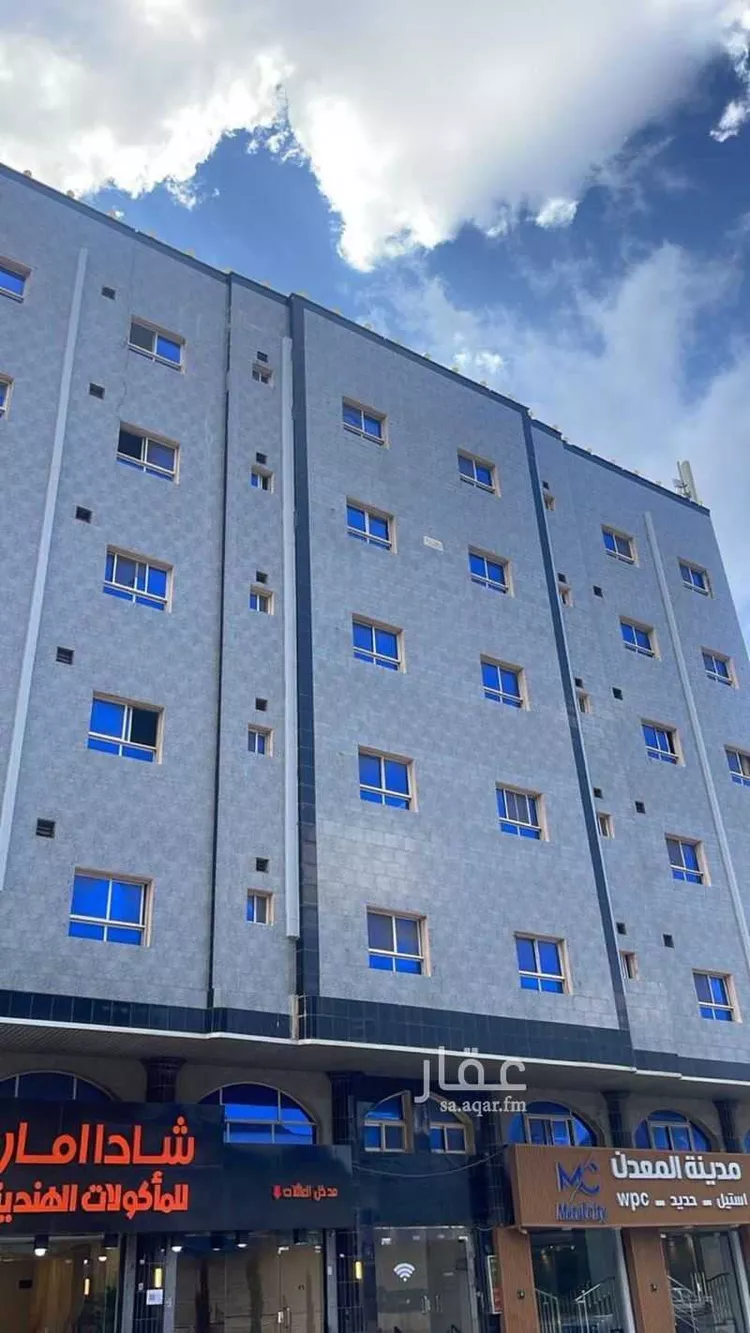 عمارة للبيع في شارع طريق الملك عبدالعزيز, حي الحجاز, مدينة الباحة, منطقة الباحة صورة 2