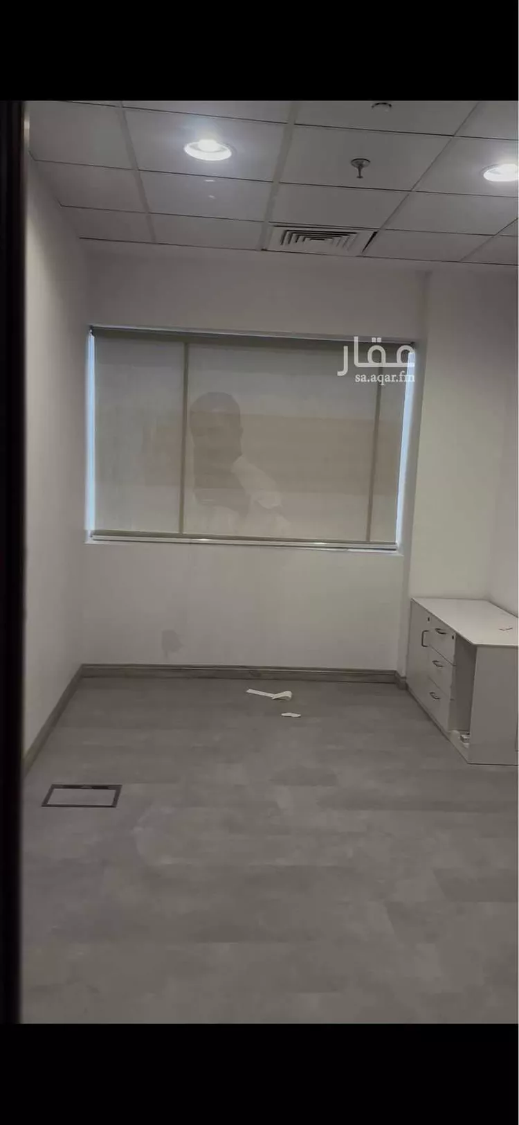 مكتب تجاري للإيجار في شارع الزهريه, حي الخالدية, مدينة جدة, منطقة مكة المكرمة