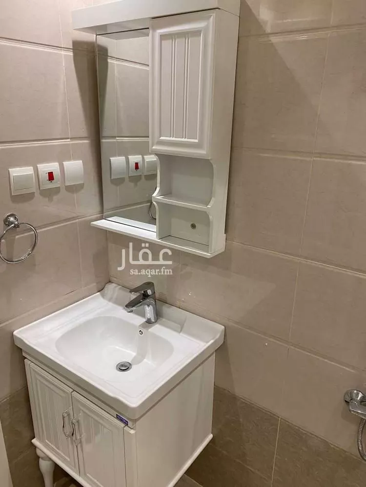شقة للإيجار في شارع جبل شدقم, حي الحمراء, مدينة الخبر, المنطقة الشرقية 10
