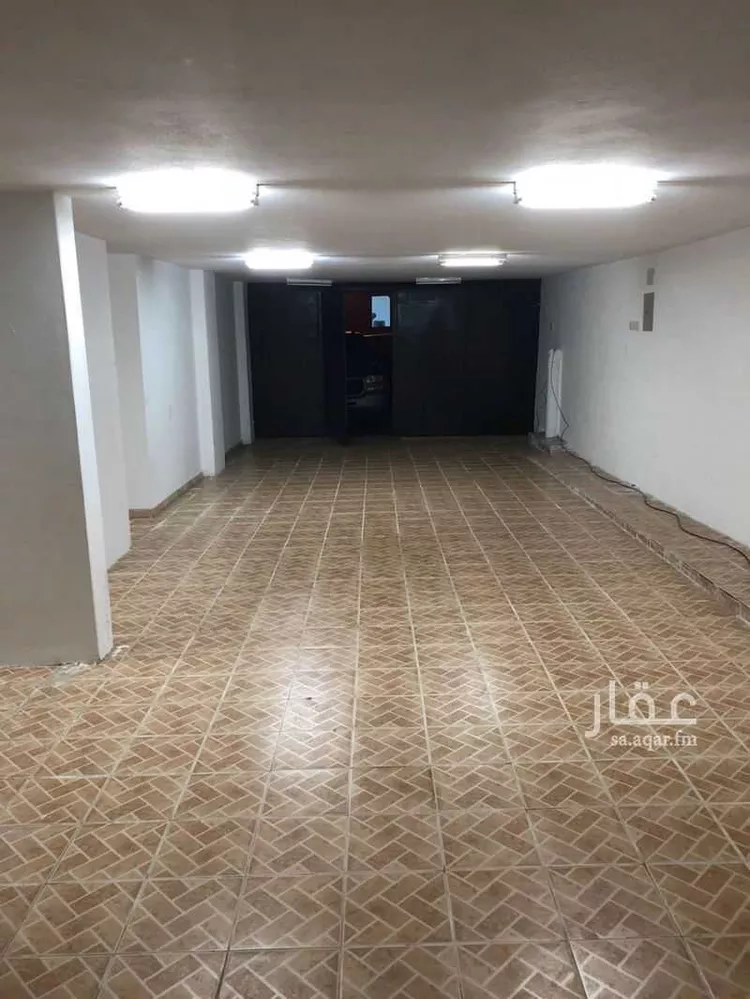 مستودع للإيجار في شارع احمد بابا التمبكتي ، خميس مشيط ، خميس مشيط