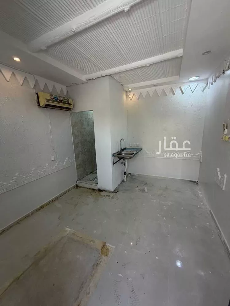 غرفة للإيجار في شارع إسماعيل بن أحمد بن الحسن ، حي عكاظ ، الرياض ، منطقة الرياض صورة 3