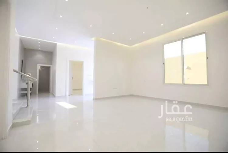 فيلا للبيع في شارع اسحاق بن طلحة, حي النخيل, مدينة حفر الباطن, المنطقة الشرقية 6