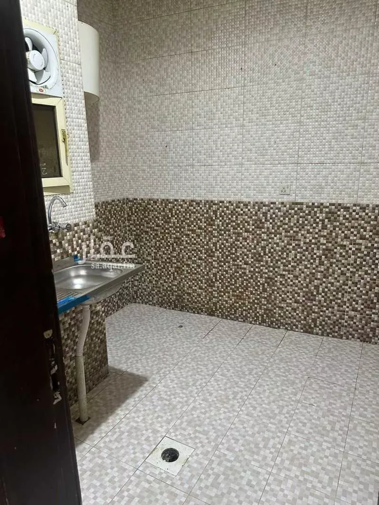 عمارة للإيجار في شارع أحمد بن عمر المزجد, حي السويدي, مدينة الرياض, منطقة الرياض صورة 2