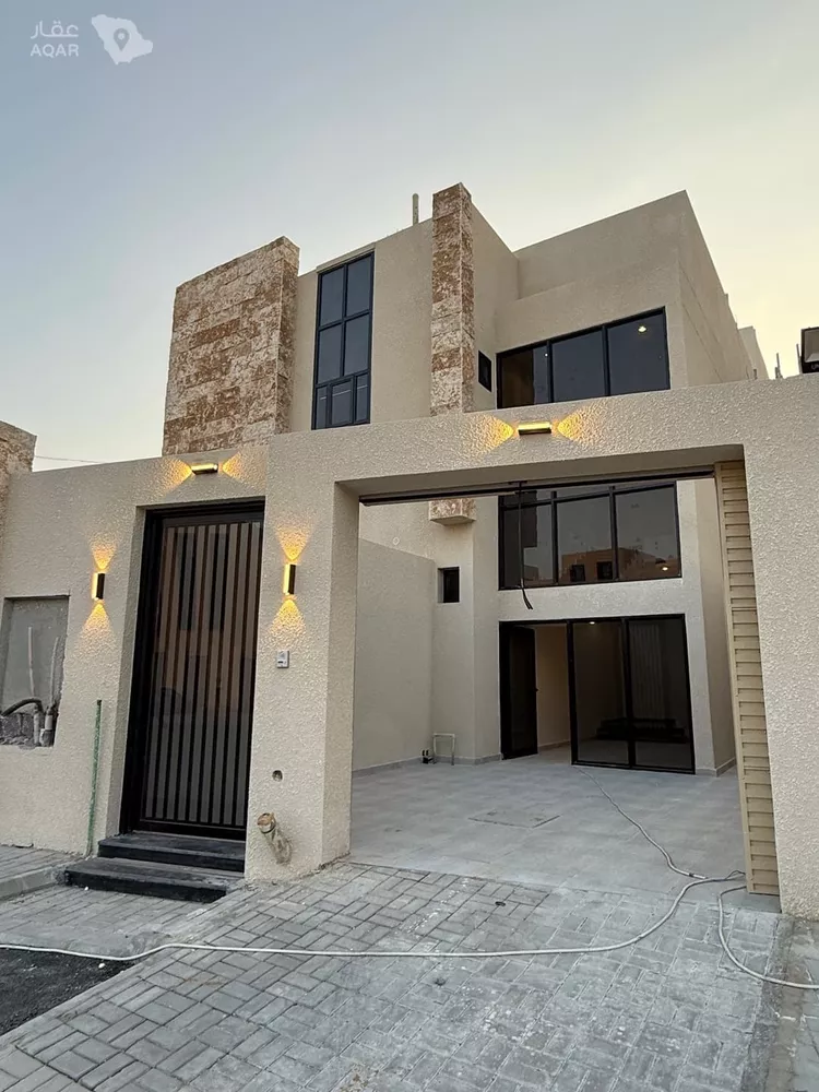 Floor for Sale in Al Kharj Al Safaa