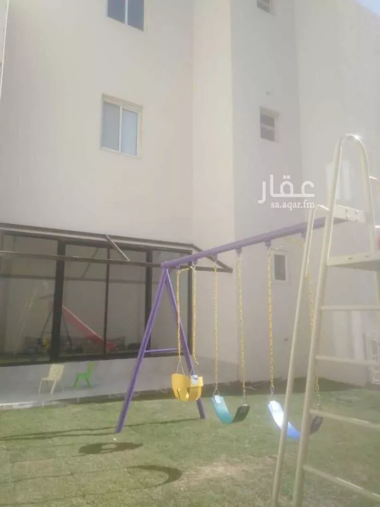 فيلا للبيع في شارع علقمة بن سعيد بن العاص ، حي البصر ، بريدة ، بريدة صورة 3