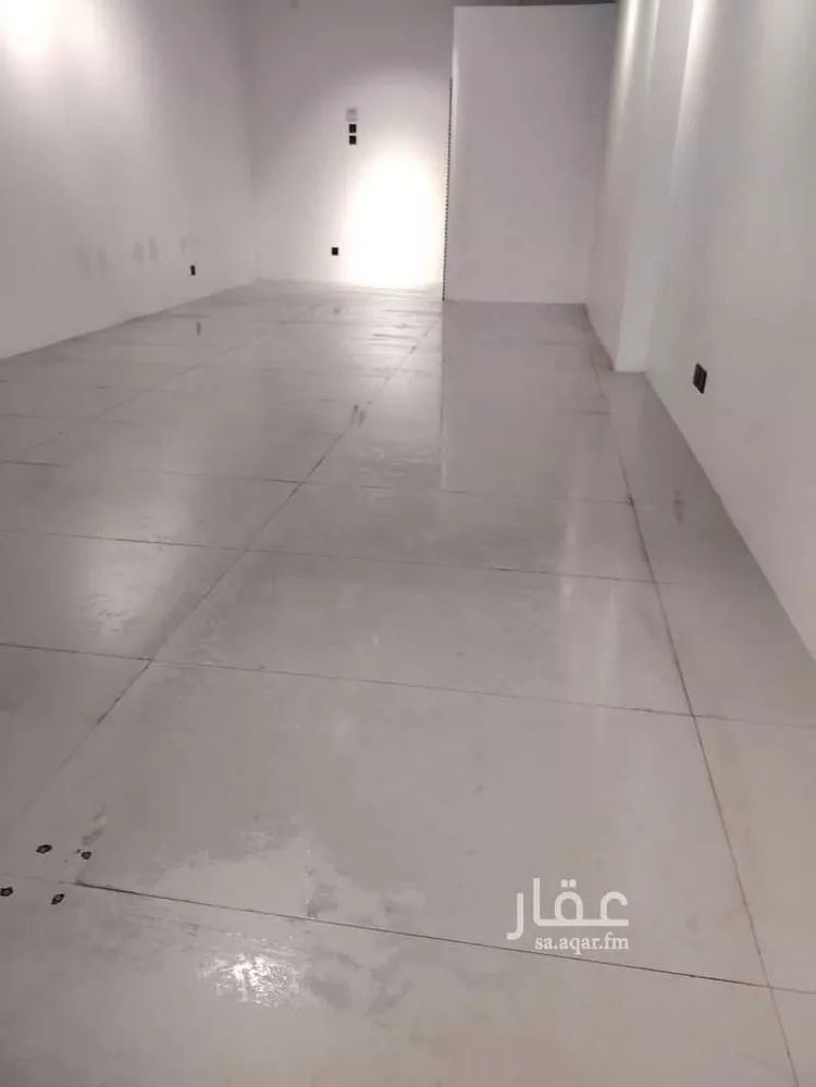 محل للإيجار في شارع ابي بكر الصديق الفرعي, حي الوادي, مدينة الرياض, منطقة الرياض صورة 5