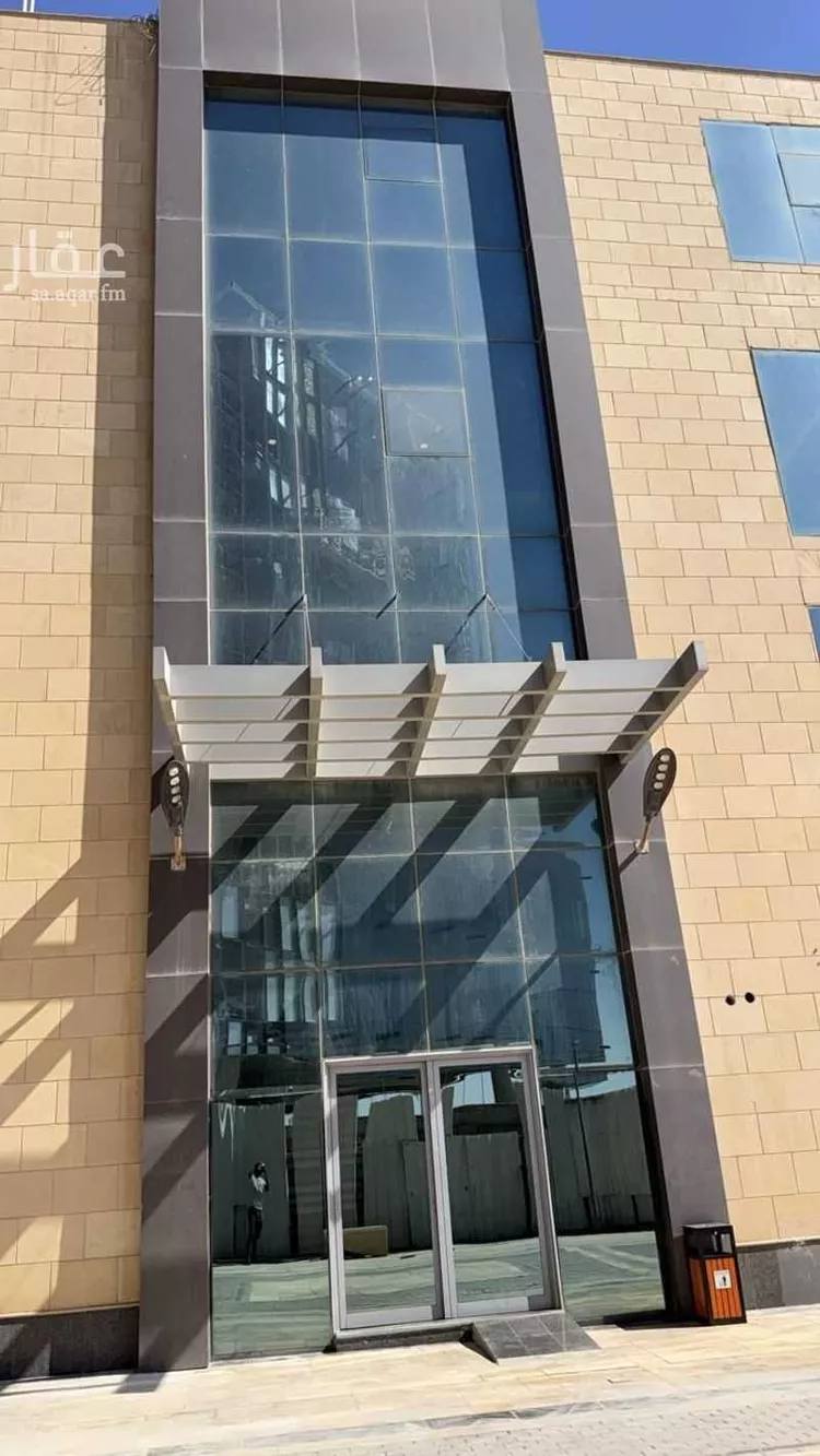 مكتب تجاري للإيجار في شارع ابي بكر الصديق, حي العارض, مدينة الرياض, منطقة الرياض صورة 3