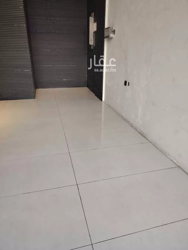 محل للإيجار في شارع ابي بكر الصديق الفرعي, حي الوادي, مدينة الرياض, منطقة الرياض صورة 3