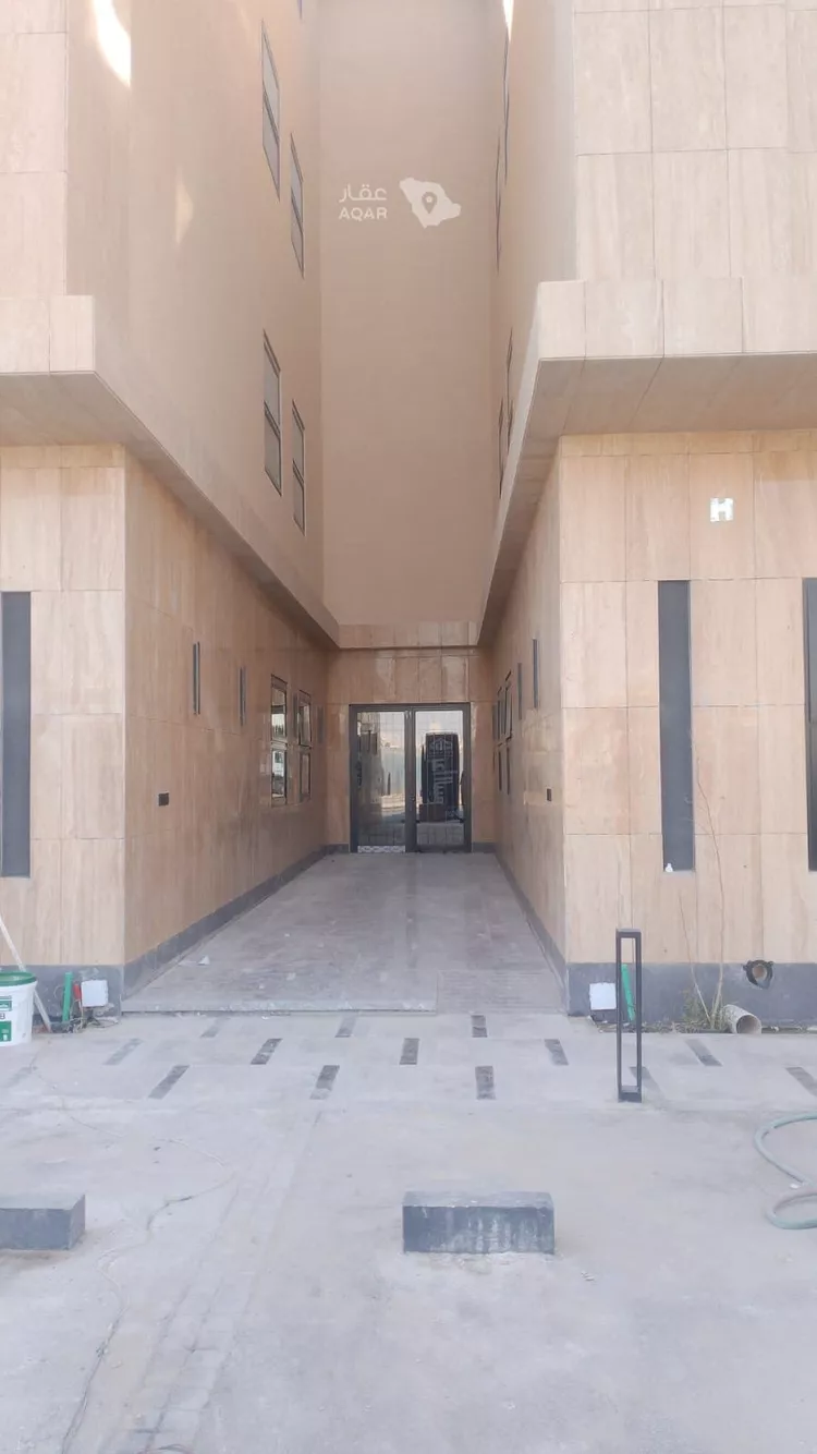 عمارة للبيع في شارع خيبر, حي العارض, مدينة الرياض, منطقة الرياض 8