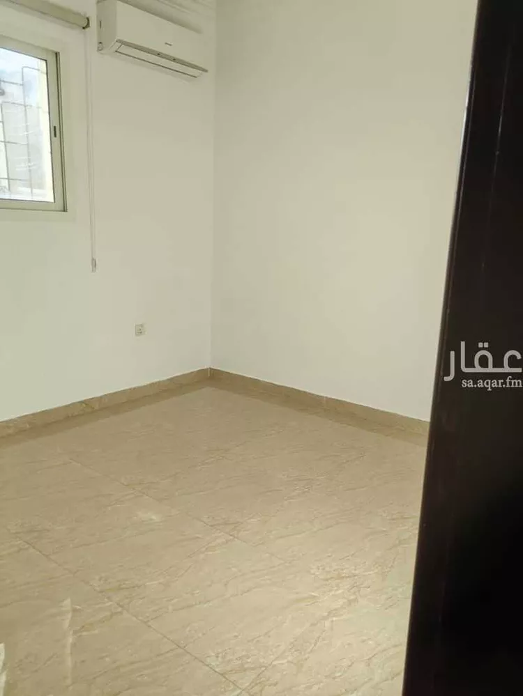شقة للإيجار في شارع الفرزدق, حي الضباط, مدينة الرياض, منطقة الرياض صورة 4