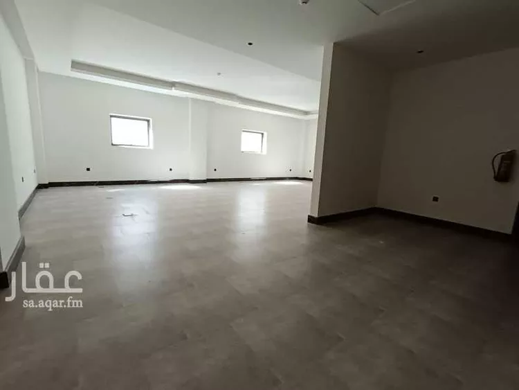 مكتب تجاري للإيجار في شارع عثمان بن عفان, حي النرجس, مدينة الرياض, منطقة الرياض صورة 3